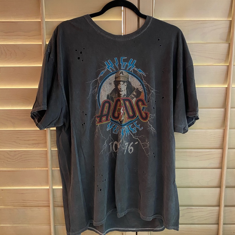 Urban Outfitters graphic tee